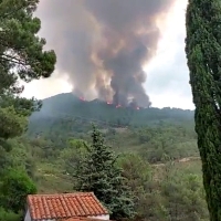 Extremadura pide ayuda al Gobierno por grave incendio en Las Hurdes