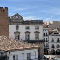Mejoran la accesibilidad en varios barrios de Cáceres