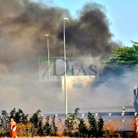 Un incendio se queda a las puertas de la Base Aérea de Talavera (BA)