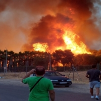 Incendio fuera de control en El Prado de Mérida