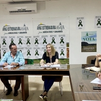 Guardiola: “Hay que caminar junto a agricultores y ganaderos para defender el campo extremeño”