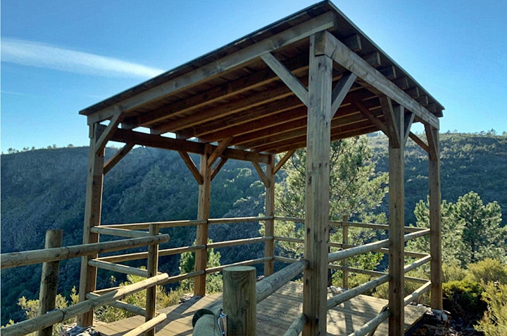 Adecúan la senda del Chorro de La Meancera y el mirador el Chorrito de los Ángeles en Las Hurdes
