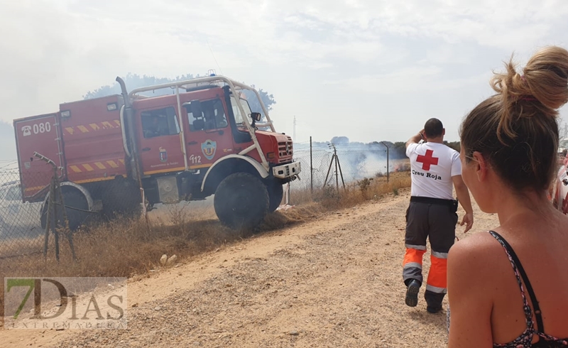 Incendio forestal en San Isidro (Badajoz)