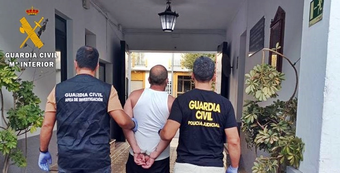 La Guardia Civil detiene al autor de la quema de 41 contenedores en Zafra