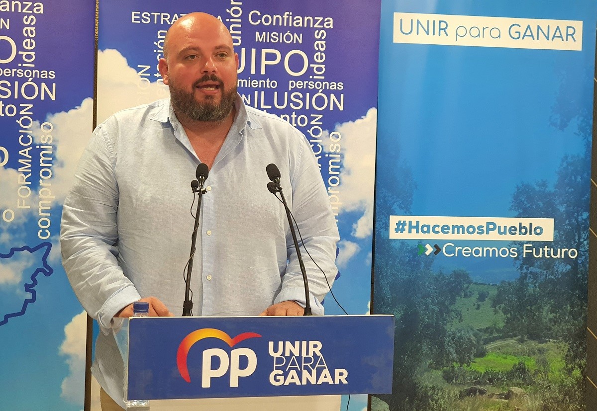 PP de Badajoz: &quot;Las tragaderas de Vara no tienen límites, pero la paciencia de los pueblos sí&quot;