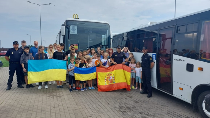 La Policía Nacional organiza la acogida de menores ucranianos