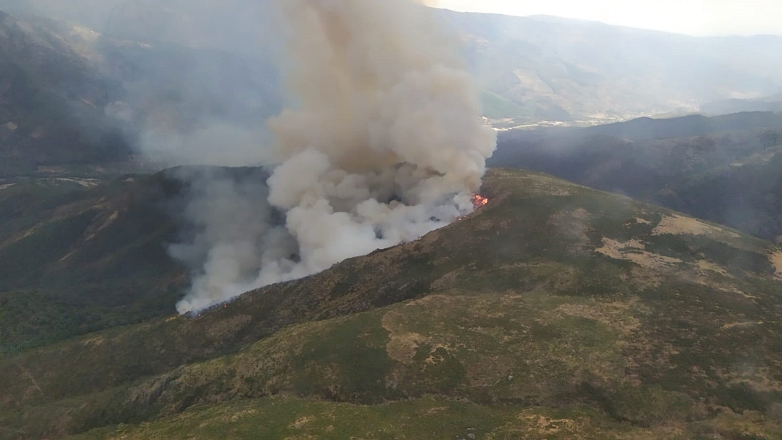 Incendio en el puerto de Honduras (Cáceres)