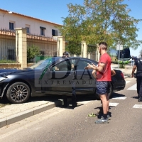 Se empotra contra un árbol tras perder el control de su vehículo en Badajoz