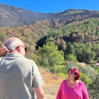 La consejera de Agricultura visita la zona afectada por el incendio de Las Hurdes