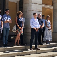 Badajoz acoge un minuto de silencio en honor a los dos últimas víctimas por violencia de genero