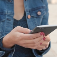 Ya puedes abandonar un grupo de Whatsapp sin avisar y ocultar tu estado