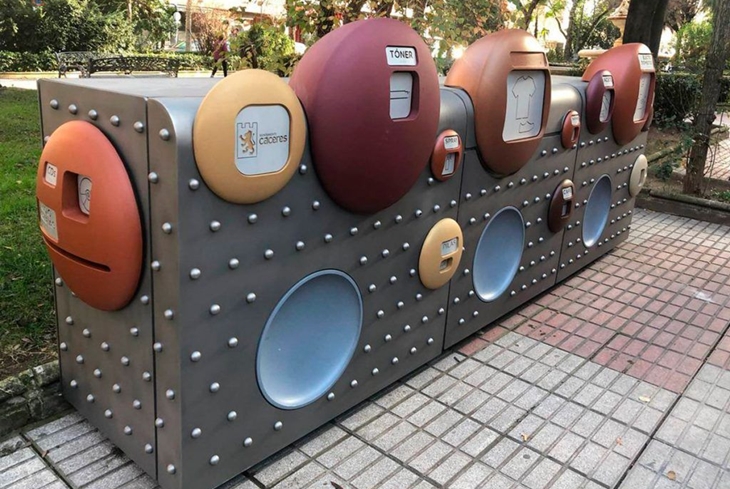 El Punto Limpio del Paseo de Cánovas recoge 4.574 kilos desde su instalación