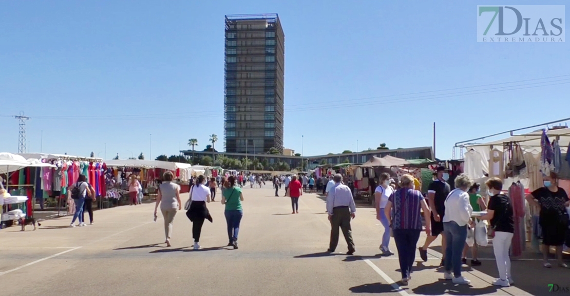 Piden eliminar la tasa del mercadillo de Badajoz para 2023