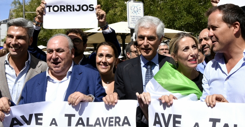 Imágenes que deja la manifestación en Madrid por un tren digno para Extremadura