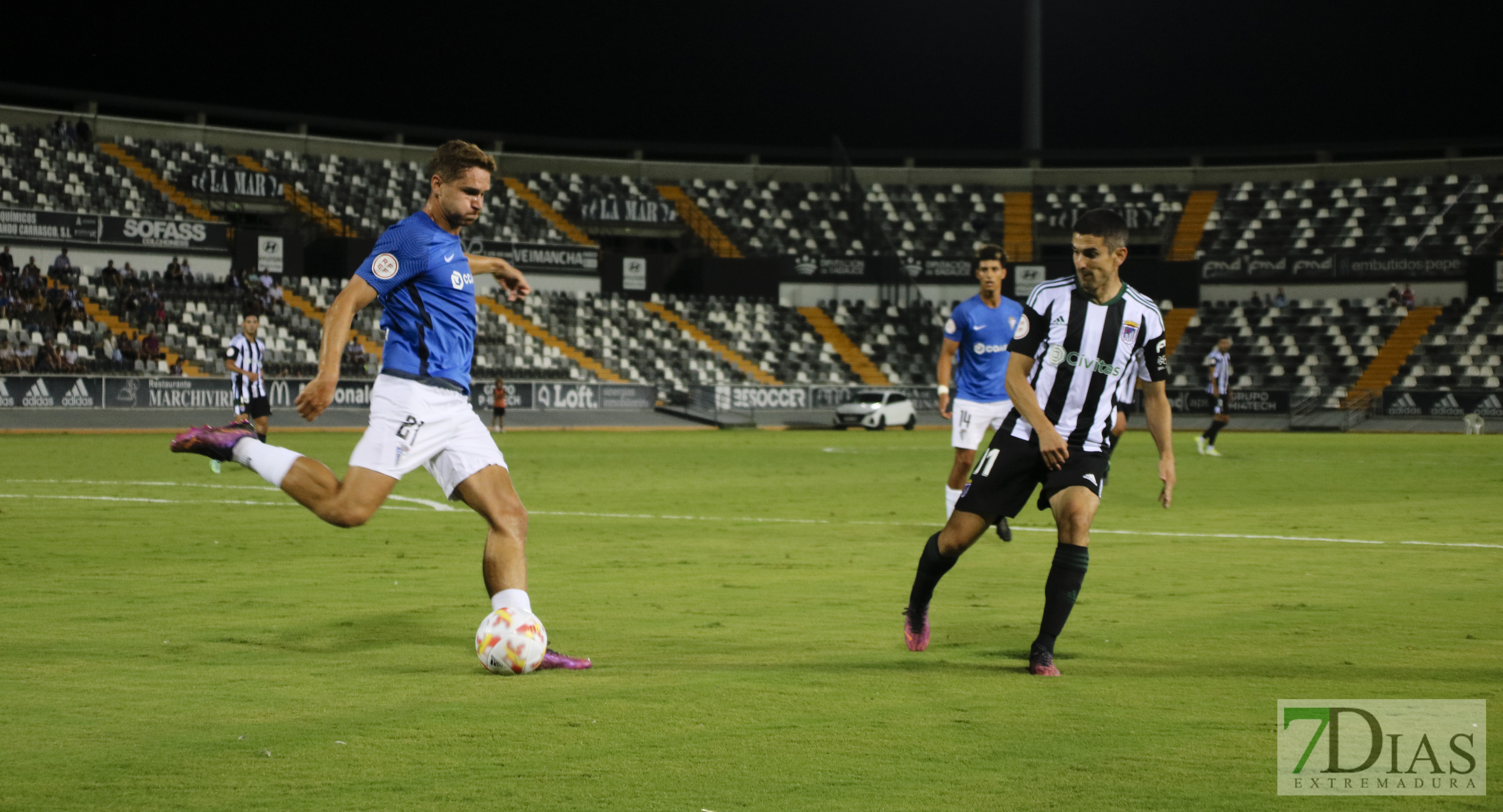 Imágenes del CD. Badajoz 1 - 1 San Fernando CD.