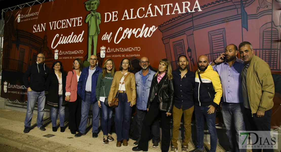 Inauguración multitudinaria de la Feria de San Miguel en San Vicente de Alcántara