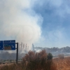Incendio cercano a la autovía frente a Las Bóvedas (Badajoz)j