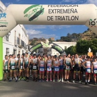 José María Álvarez y Lucía Castro ganan el I Duatlón Cros Burguillos del Cerro