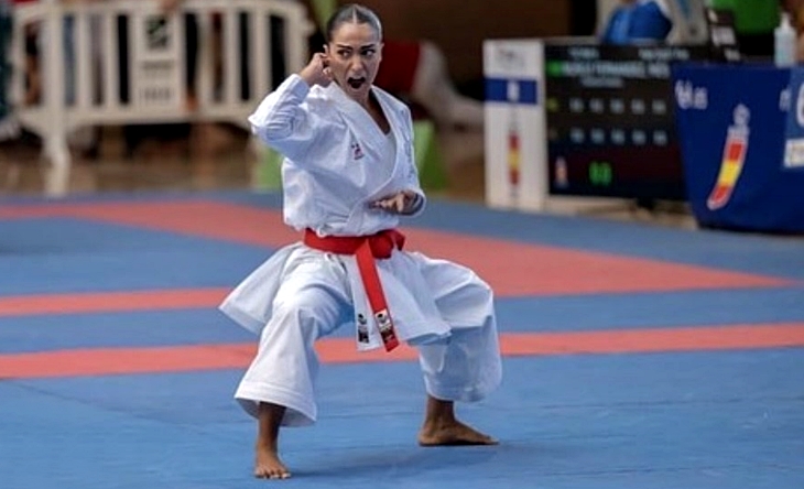 La extremeña Paola García se cuelga otro oro en la Liga Nacional