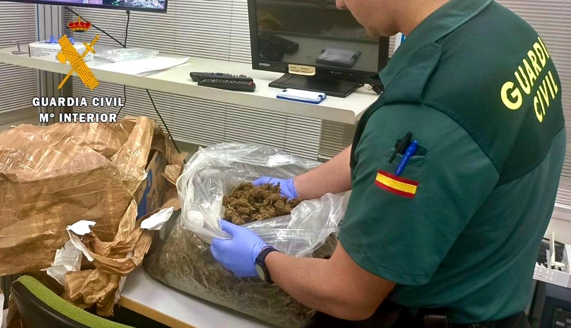 Detenido en Talayuela (CC) al recibir un paquete con varios kilos de marihuana