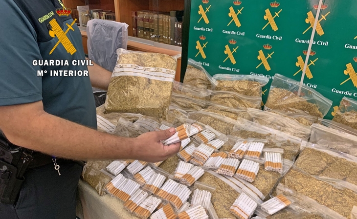 Intervienen a un vecino de Badajoz 40 kilos de picadura de tabaco que tenían como destino la fabricación casera de cigarrillos y su venta clandestina