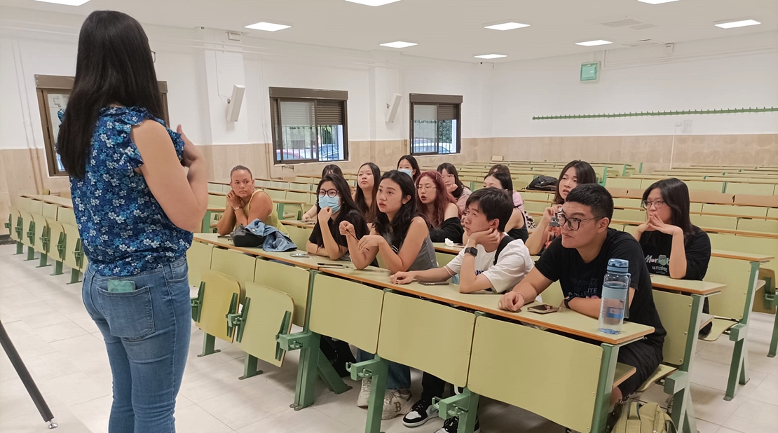 Estudiantes chinos para frenar el descenso de alumnos en la UEx