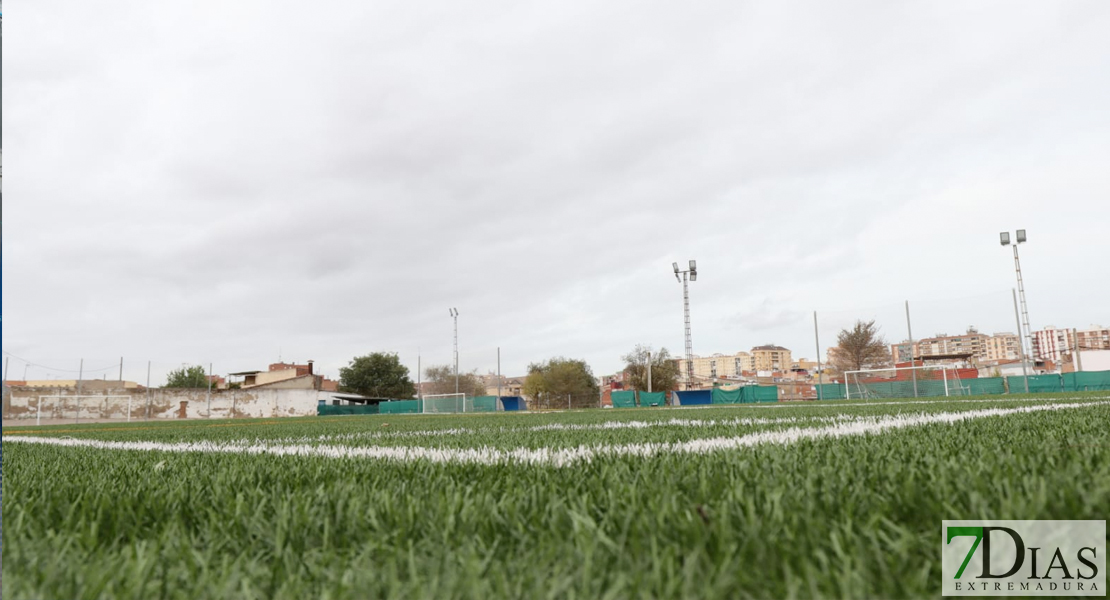 El Deportivo Cerro de Reyes no puede jugar en su campo por no tener vestuarios