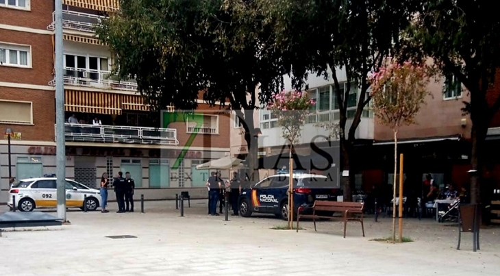 Una pelea en plena calle alerta a los vecinos de la Plaza de Los Alféreces