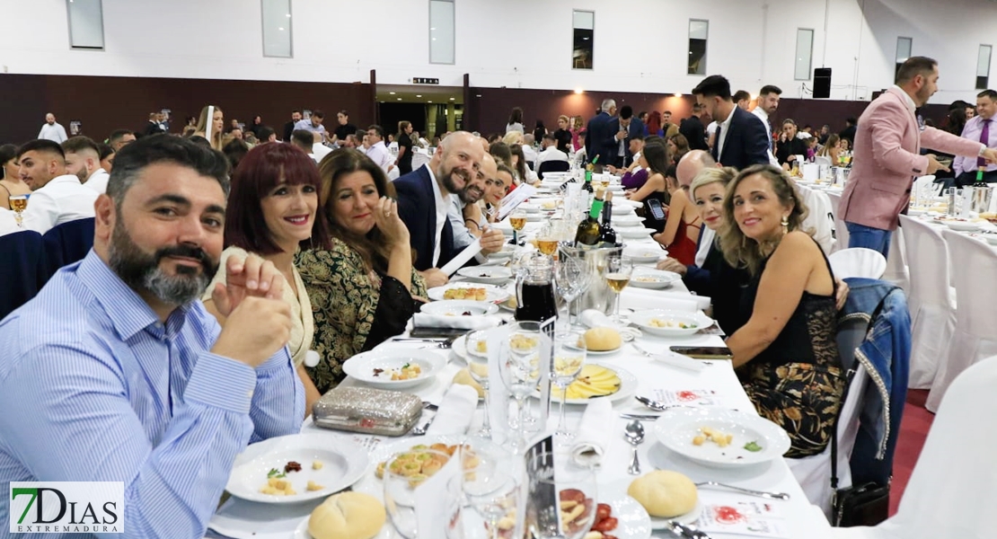 Gran ambiente en la Gala Antifaz de Plata 2022