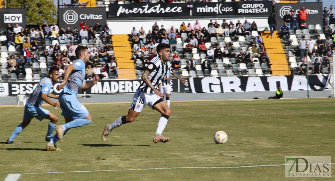 Imágenes del CD. Badajoz 0 - 2 RB. Linense