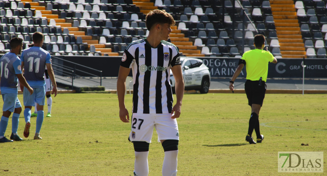 Imágenes del CD. Badajoz 0 - 2 RB. Linense