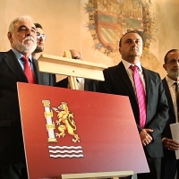 El PSOE pide un mayor consenso para decidir la nueva bandera de Badajoz