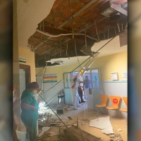 Se derrumba el techo de una sala de espera del Materno Infantil de Badajoz