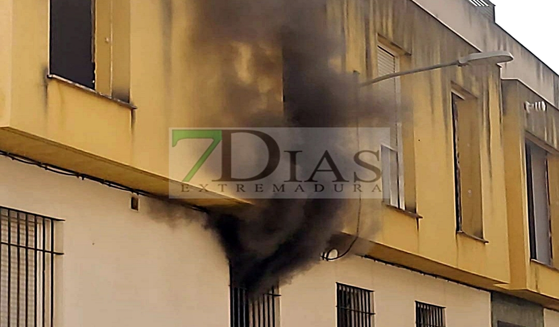 Nuevo incendio en el mismo piso que ayer en San Roque (Badajoz)