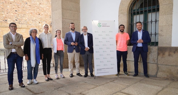 Cáceres sale a la calle para recaudar fondos e investigar sobre el cáncer de mama metastásico