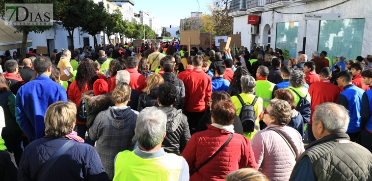 Nueva manifestación en Valencia de Alcántara: “Vergeles escucha el pueblo está en la lucha”