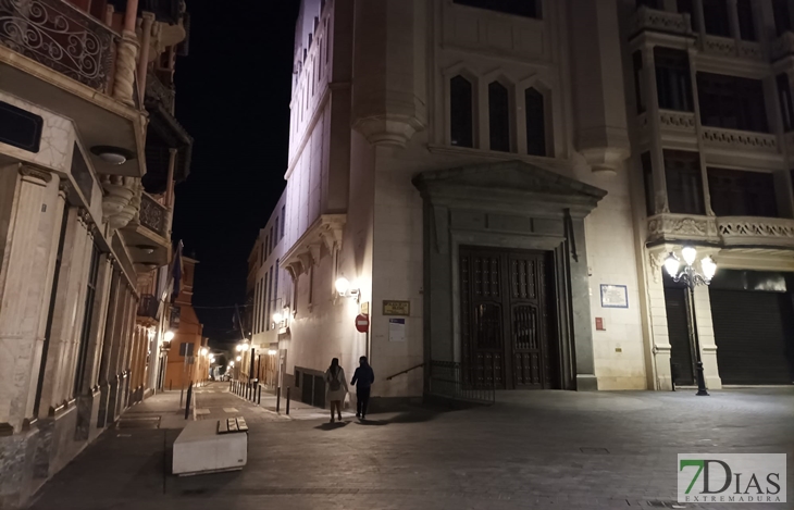 La iluminación navideña no llega al Casco Antiguo