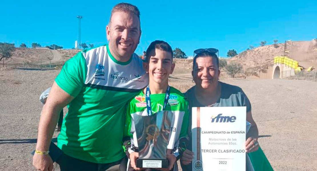 Samuel Tapia hace historia para el motociclismo extremeño