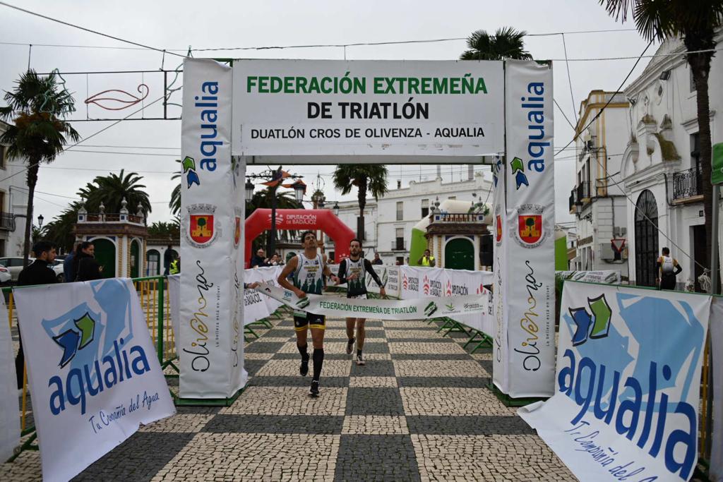 El triatlón extremeño hace historia en Olivenza