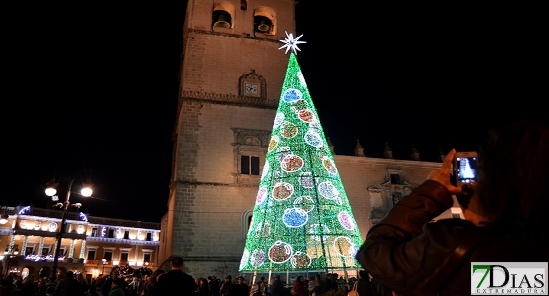 El Ayto de Badajoz gastará más dinero en las mismas luces de Navidad que otros años