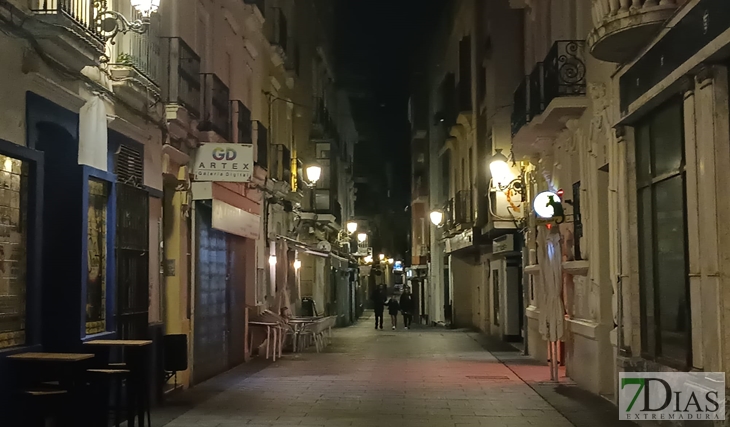 La iluminación navideña no llega al Casco Antiguo