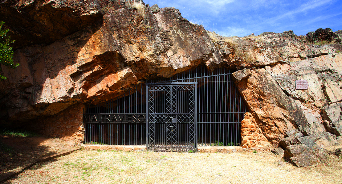 Cómo inscribirse para visitar la histórica Cueva de Maltravieso