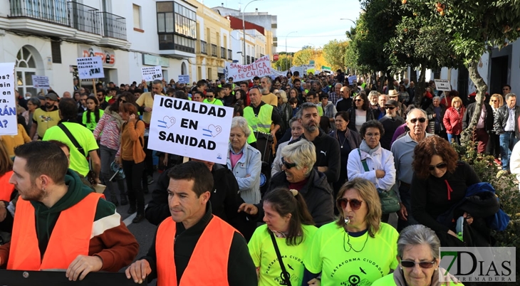 Nueva manifestación en Valencia de Alcántara: “Vergeles escucha el pueblo está en la lucha”