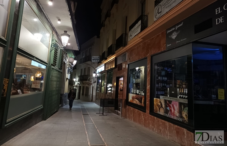 La iluminación navideña no llega al Casco Antiguo