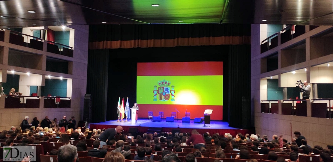Acto conmemorativo de los 44 años de la Constitución española en Badajoz