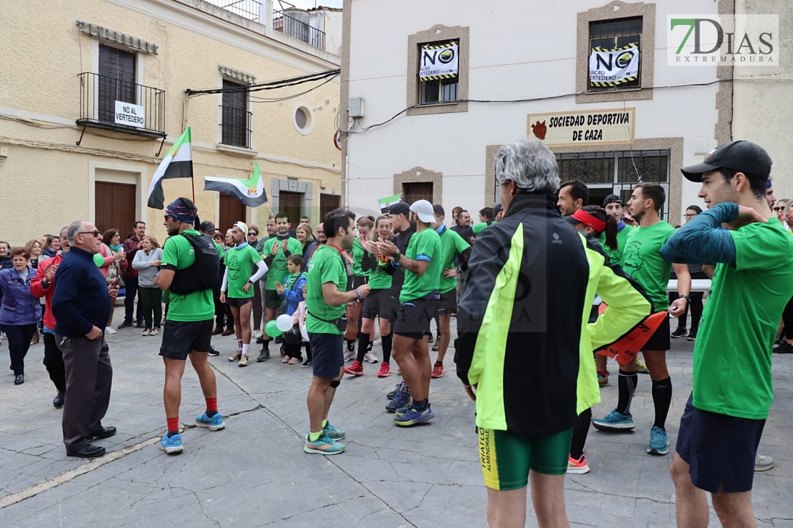 70 km corriendo desde Mérida para apoyar la lucha contra el macrovertedero en Salvatierra