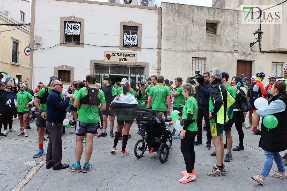 70 km corriendo desde Mérida para apoyar la lucha contra el macrovertedero en Salvatierra