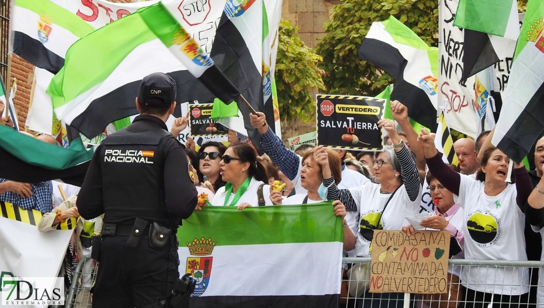 El PP pide la dimisión del alcalde de Salvatierra de los Barros