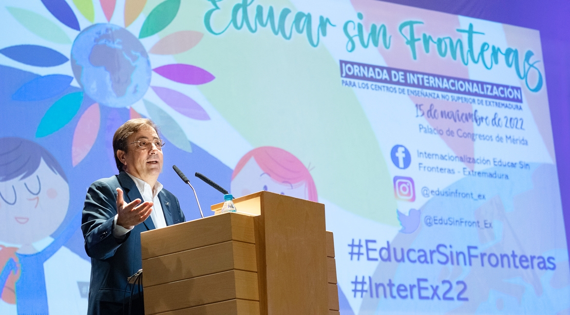 Vara: “Vivimos momentos difíciles y debemos educar a nuestros hijos para un mundo diferente”