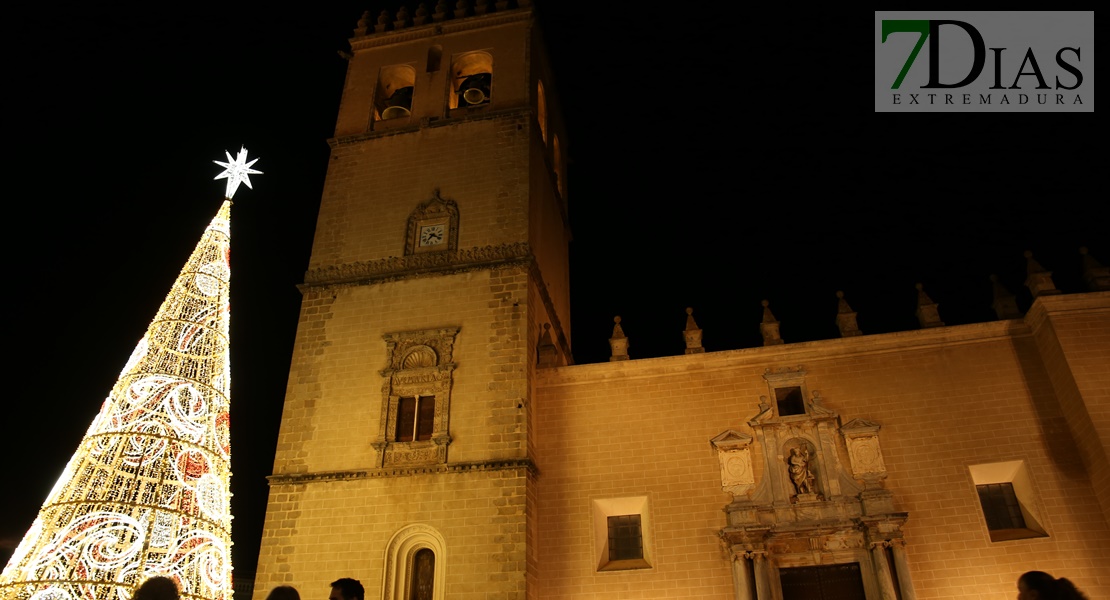 REPOR: Badajoz ilumina su navidad